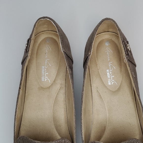 Snake print loafers - Picture 4 of 15